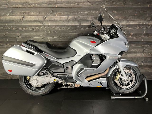 moto-guzzi - norge-1200-gt-gtl