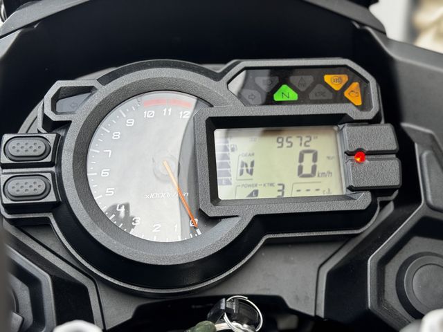 kawasaki - versys-1000-grand-tourer