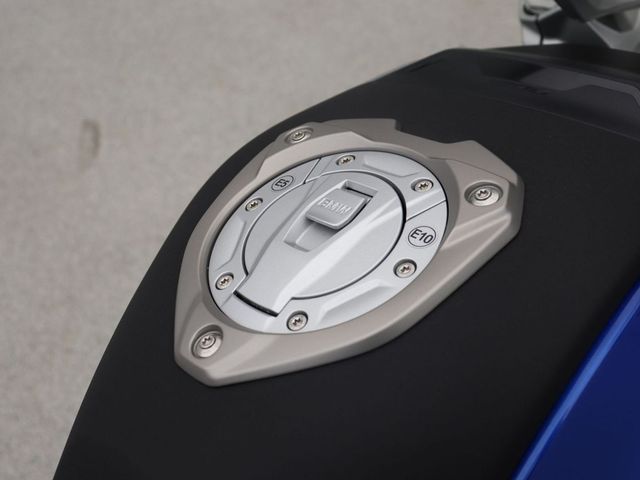 bmw - r-1300-r