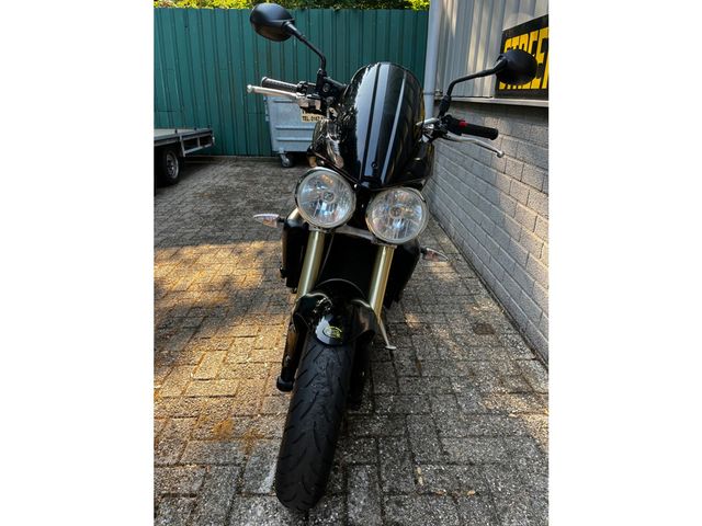 triumph - street-triple