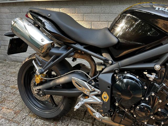 triumph - street-triple