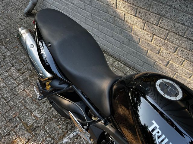 triumph - street-triple