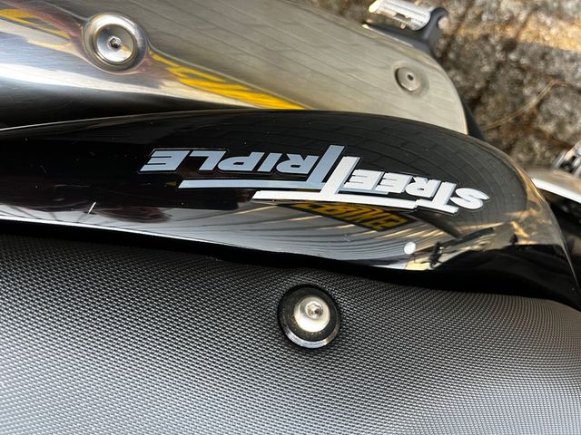 triumph - street-triple