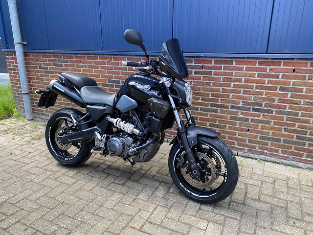 yamaha - mt-03