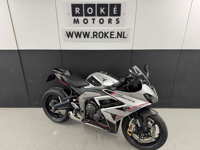 triumph - daytona-660