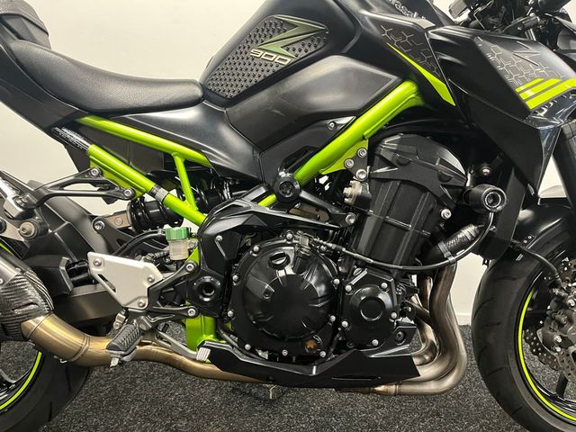 kawasaki - z900