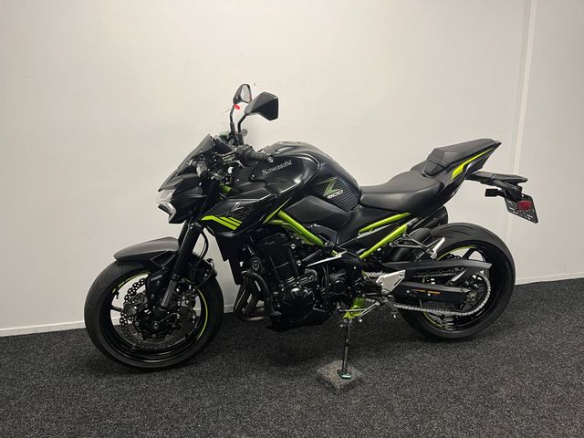 kawasaki - z900