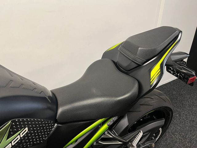 kawasaki - z900