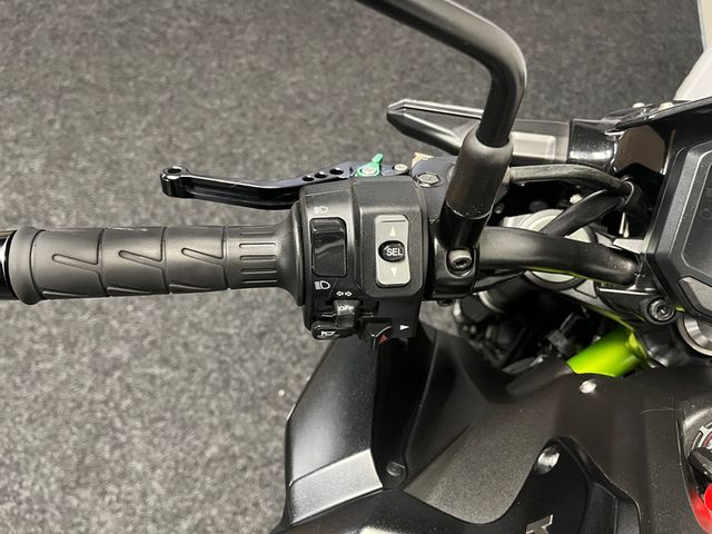 kawasaki - z900