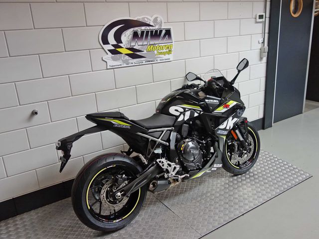 suzuki - gsx-8r