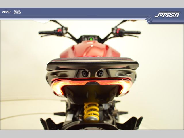 ducati - diavel-v4