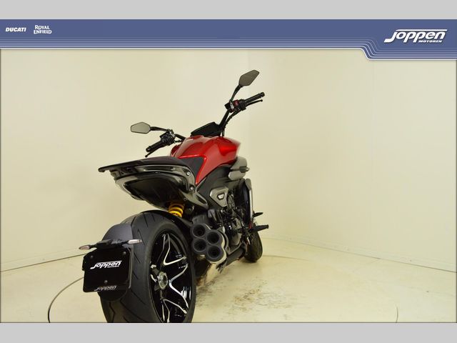 ducati - diavel-v4