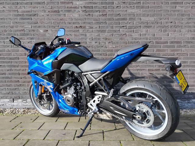 suzuki - gsx-8r