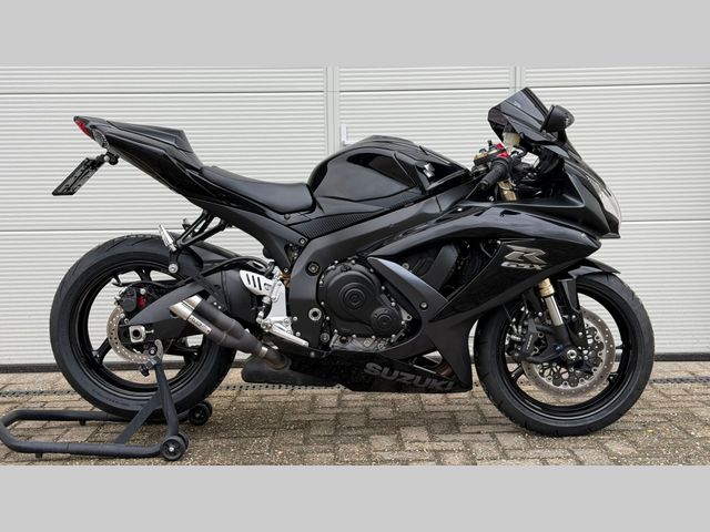 suzuki - gsx-r-600