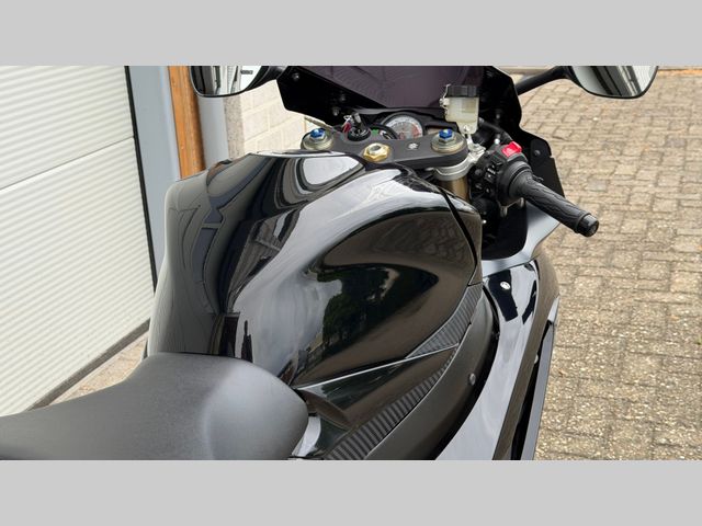 suzuki - gsx-r-600