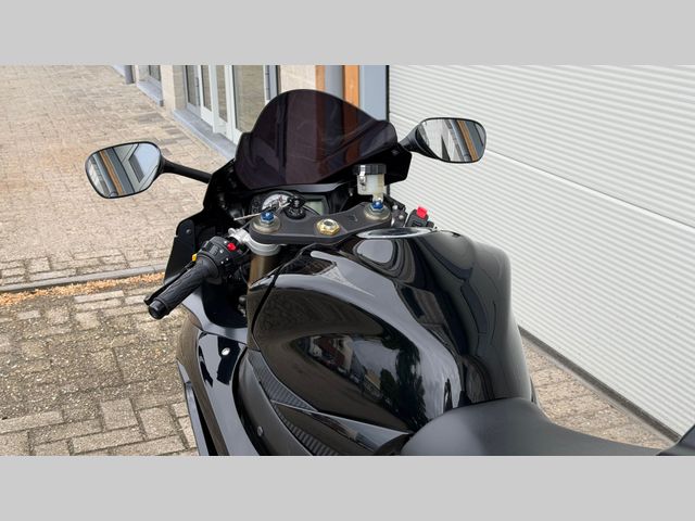 suzuki - gsx-r-600