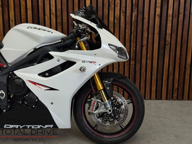 triumph - daytona-675-r