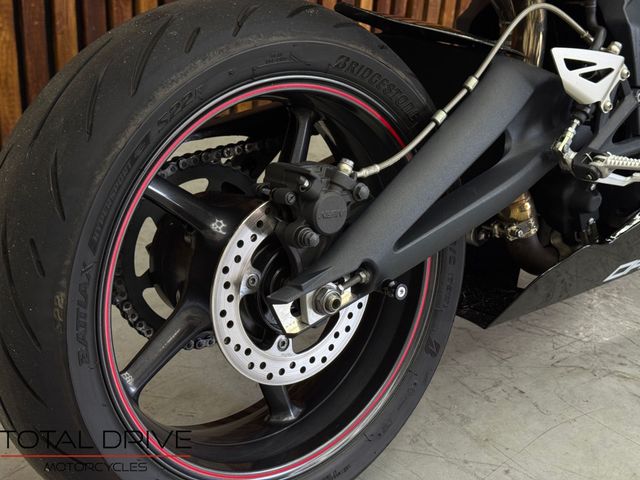triumph - daytona-675-r