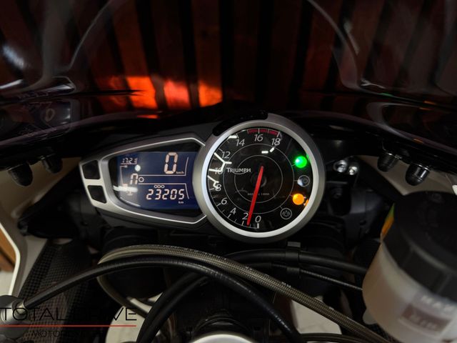 triumph - daytona-675-r