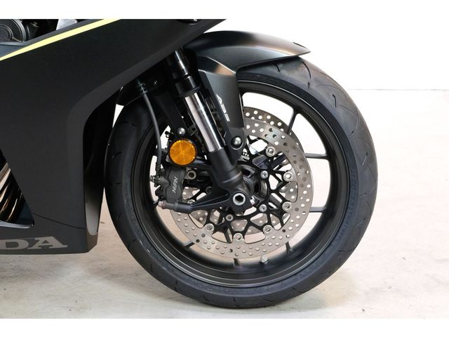 honda - cbr-650-r