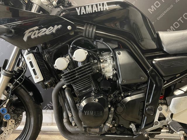 yamaha - fzs-600-fazer