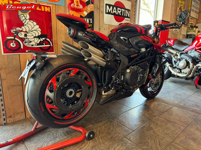 mv-agusta - rush-1000