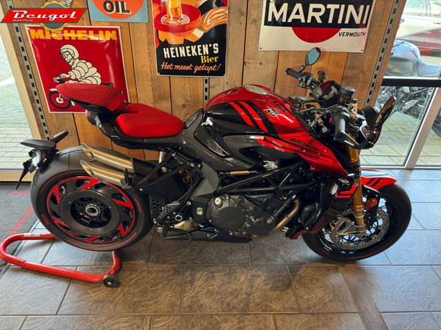 mv-agusta - rush-1000