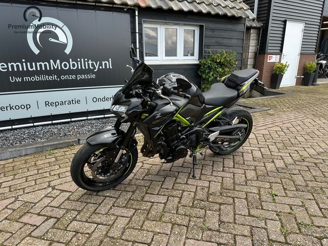 kawasaki - z900