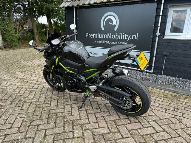 kawasaki - z900