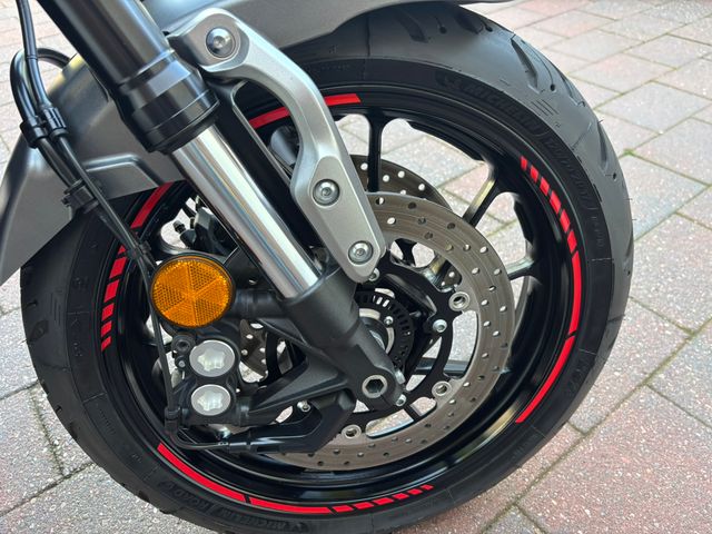 yamaha - xsr-900