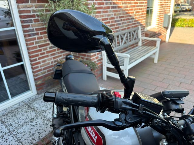 yamaha - xsr-900