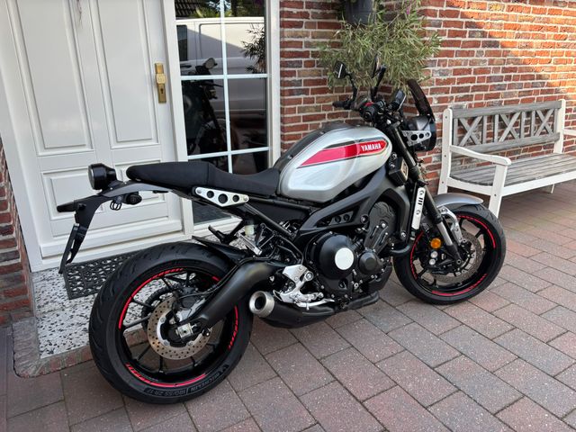 yamaha - xsr-900