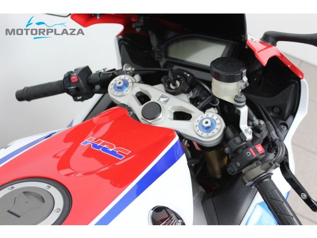 honda - cbr-1000-rr-fireblade-sp