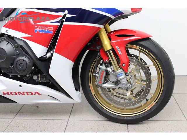 honda - cbr-1000-rr-fireblade-sp