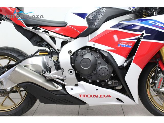 honda - cbr-1000-rr-fireblade-sp