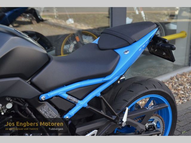 suzuki - gsx-8s