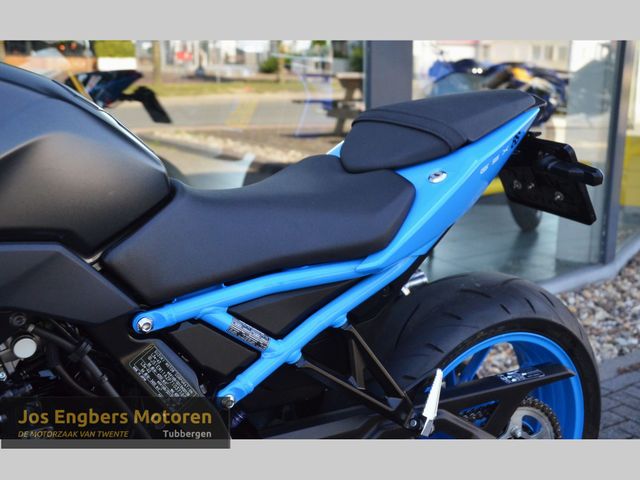 suzuki - gsx-8s