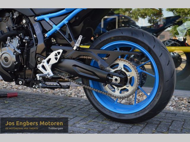 suzuki - gsx-8s