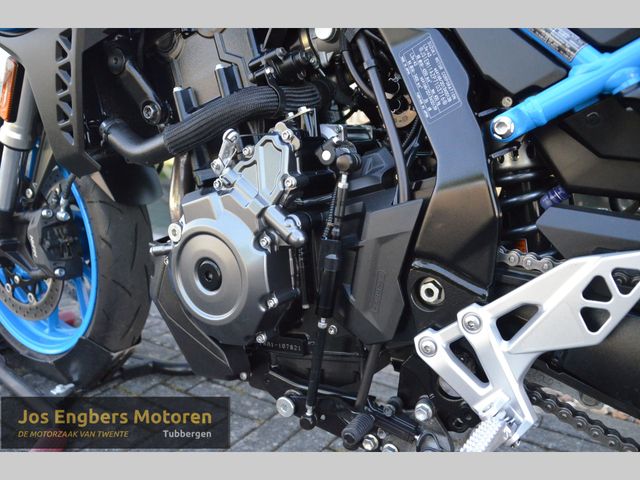 suzuki - gsx-8s