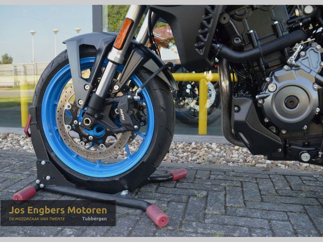 suzuki - gsx-8s