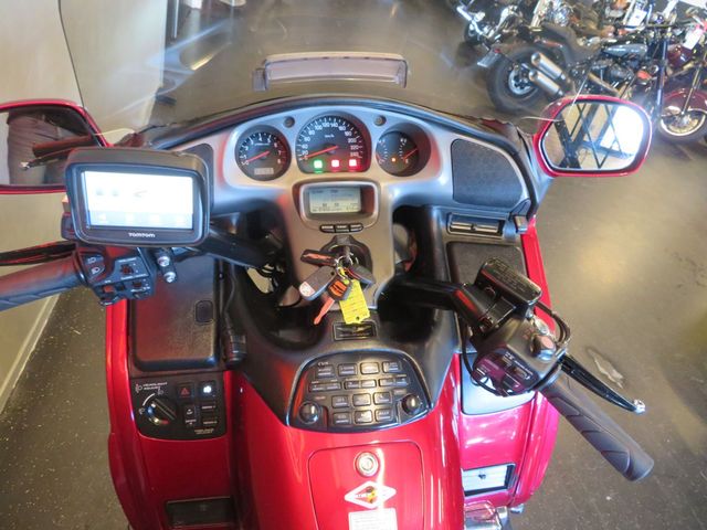 honda - gl-1800-goldwing