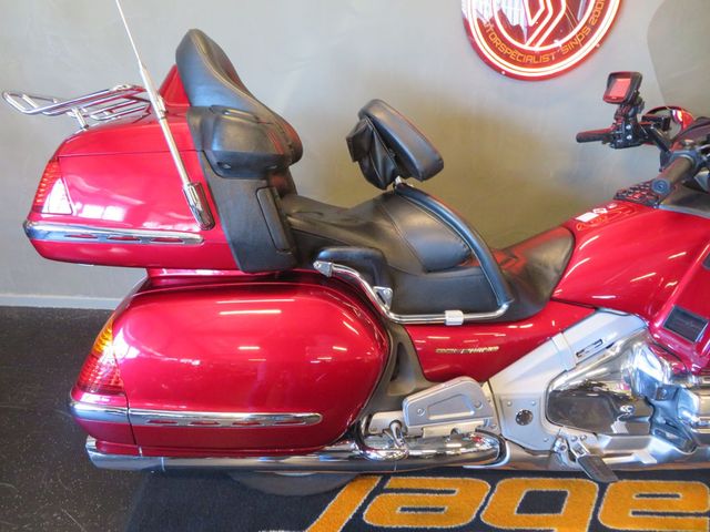 honda - gl-1800-goldwing