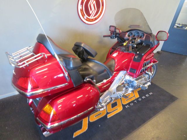 honda - gl-1800-goldwing