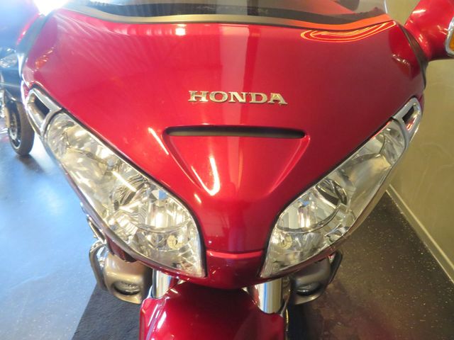 honda - gl-1800-goldwing