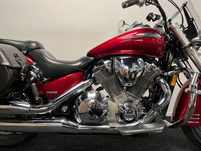 honda - vtx-1800