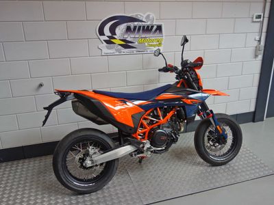 KTM 690 SMC R – foto 2