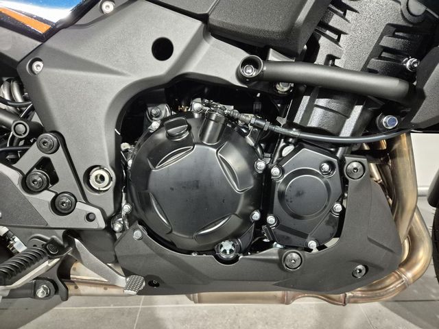 kawasaki - versys-1100-s