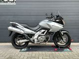SUZUKI V-STROM DL 650