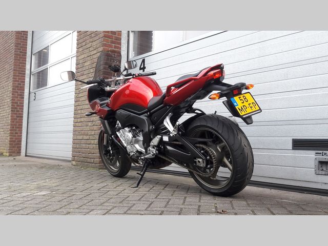 yamaha - fz-1-s