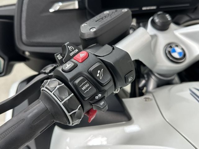 bmw - r-1250-rt